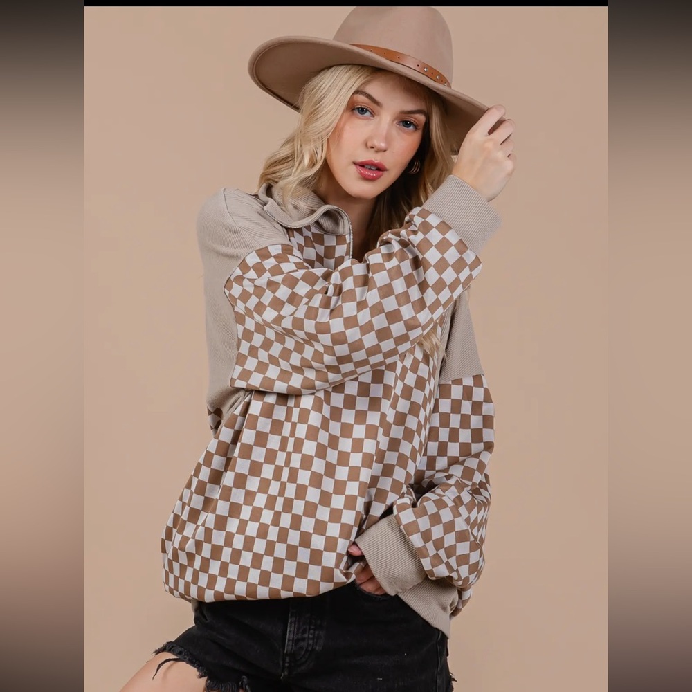 Quarter Zip Pull Over - image 1